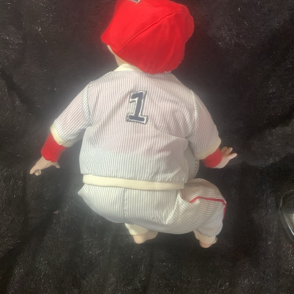Ashton Drake "Michael" little slugger baseball doll - Picture 2 of 3